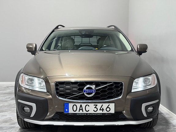 Volvo XC70 3 of 30
