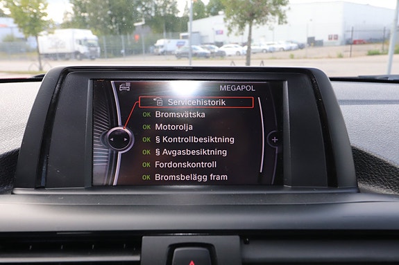 BMW 116i 16 of 21