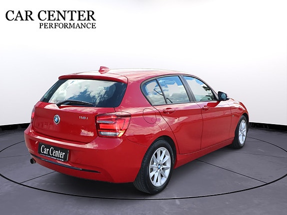 BMW 116i 8 of 21