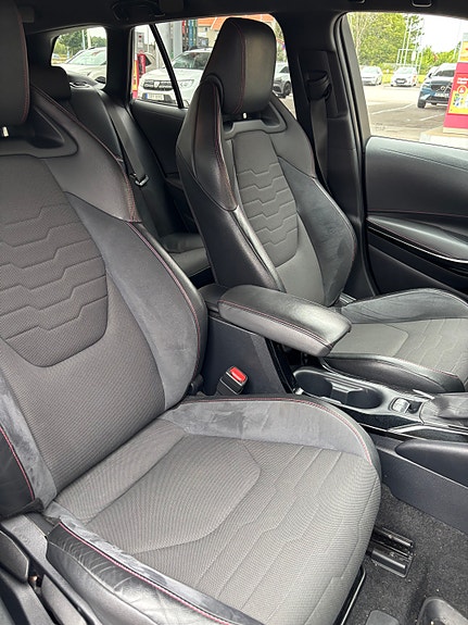 Toyota Corolla 8 of 9