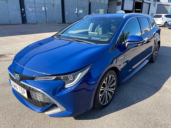 Toyota Corolla 2 of 9