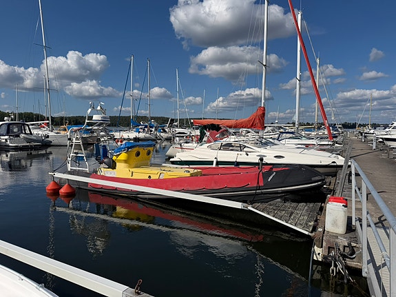 Ribbåt. Rescu 900 vektor 10 of 11