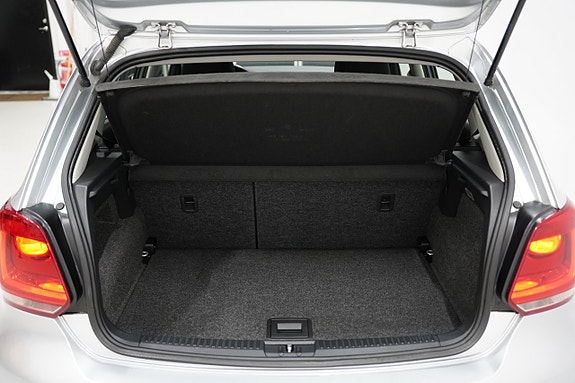 Volkswagen Polo 17 of 17