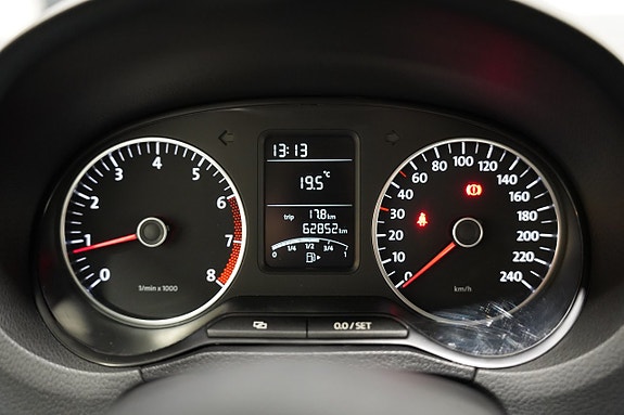 Volkswagen Polo 11 of 17