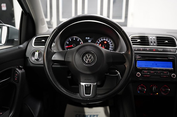 Volkswagen Polo 10 of 17