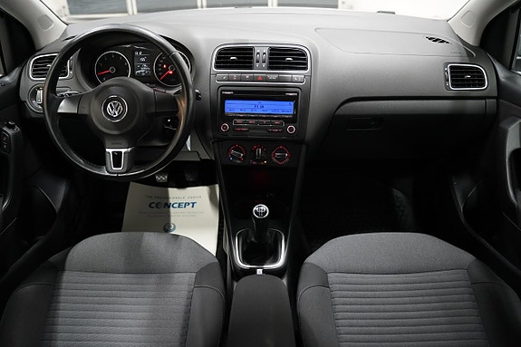 Volkswagen Polo 9 of 17