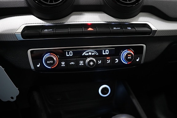 Audi Q2 14 of 21