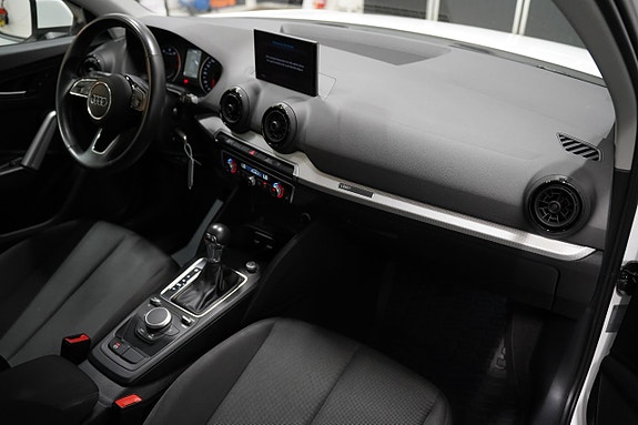 Audi Q2 8 of 21