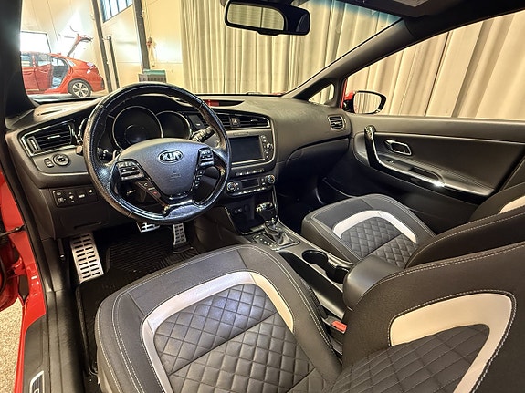 Kia Ceed 9 of 14