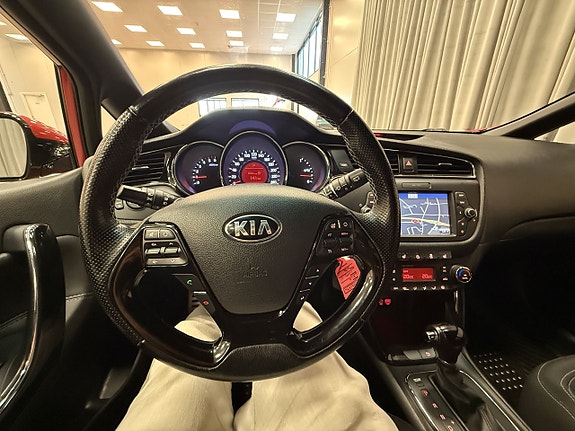 Kia Ceed 12 of 14