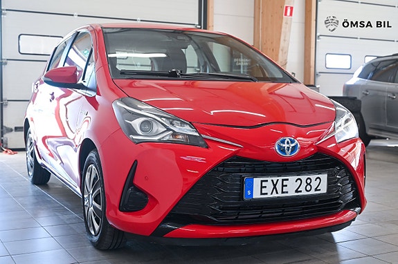 Toyota Yaris 3 of 14