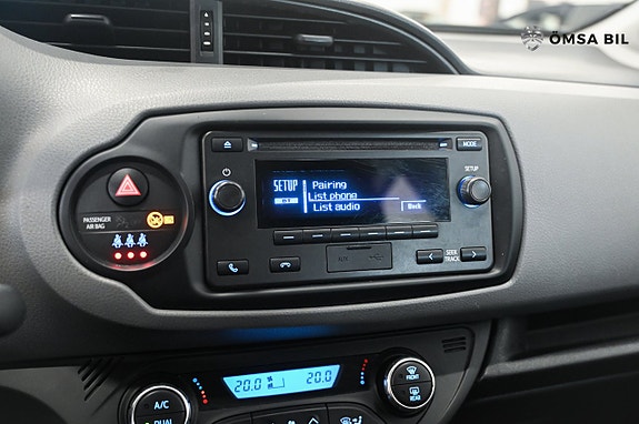 Toyota Yaris 13 of 14