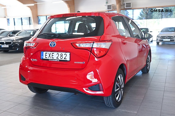 Toyota Yaris 4 of 14