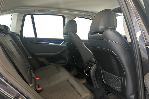BMW X3 20 of 24