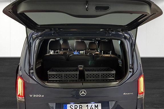 Mercedes-Benz V300 d 11 of 24