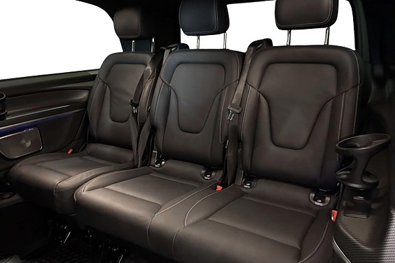 Mercedes-Benz V300 d 24 of 24