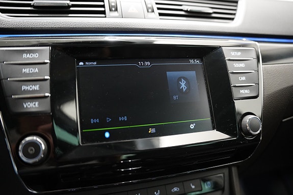 Skoda Superb 21 of 26