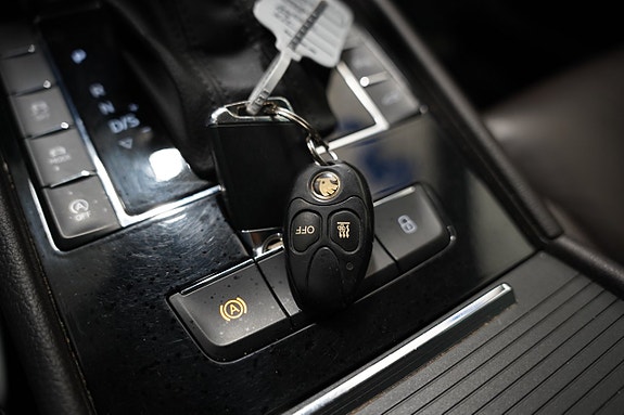 Skoda Superb 11 of 26