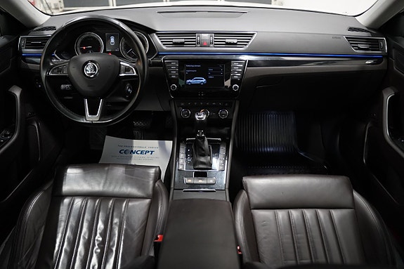 Skoda Superb 12 of 26