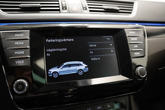 Skoda Superb 19 of 26