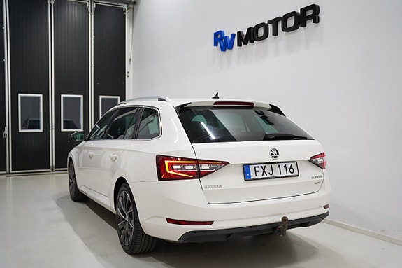 Skoda Superb 4 of 26