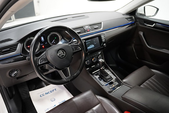 Skoda Superb 6 of 26