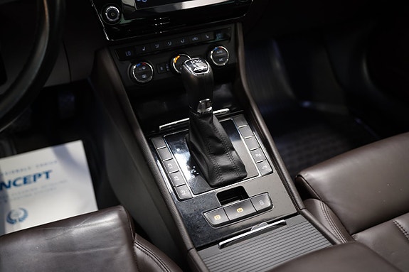 Skoda Superb 16 of 26