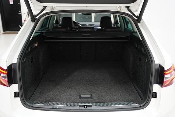 Skoda Superb 24 of 26
