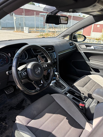 Volkswagen Golf VII 5 of 6