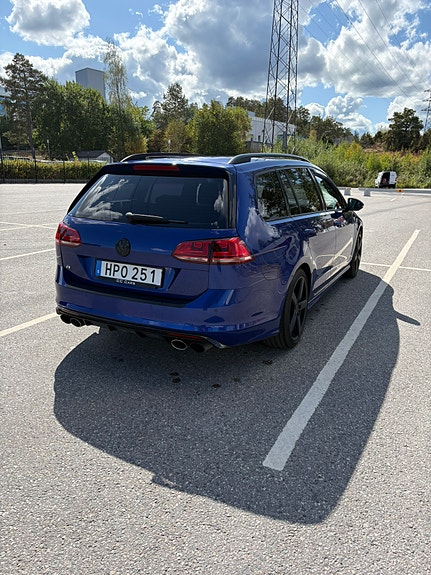 Volkswagen Golf VII 3 of 6