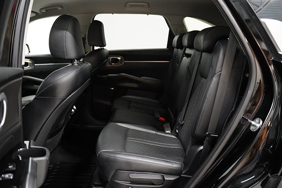 Kia Sorento 21 of 26