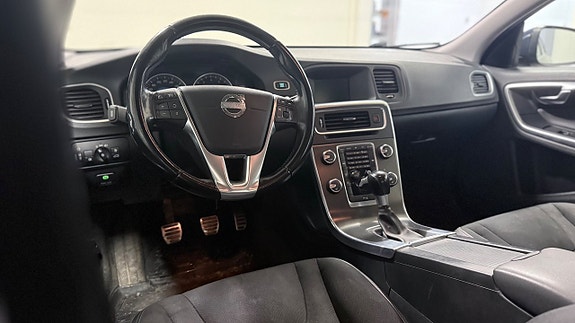 Volvo S60 12 of 14
