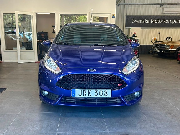 Ford Fiesta 2 of 21