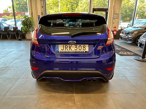 Ford Fiesta 6 of 21