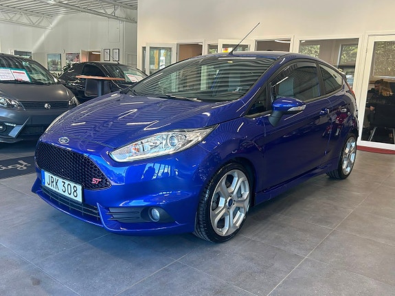 Ford Fiesta 3 of 21