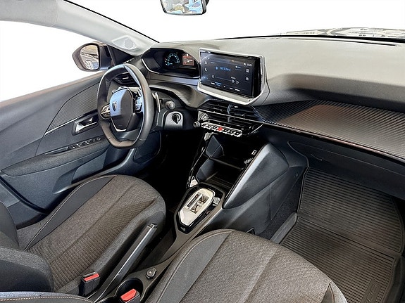 Peugeot 208 12 of 16