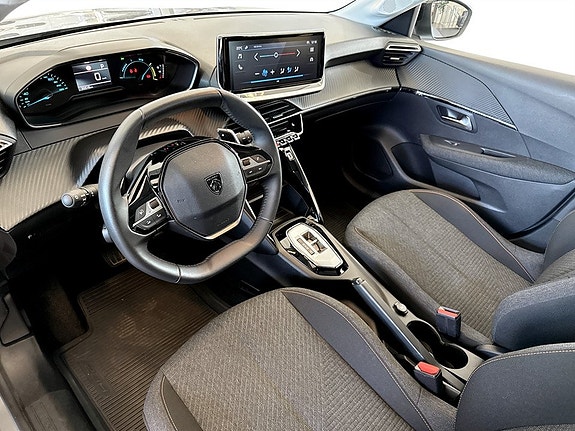 Peugeot 208 5 of 16