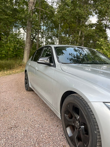 BMW 318d 6 of 9