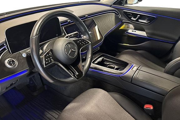 Mercedes-Benz E300 12 of 30