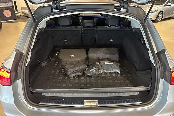 Mercedes-Benz E300 26 of 30