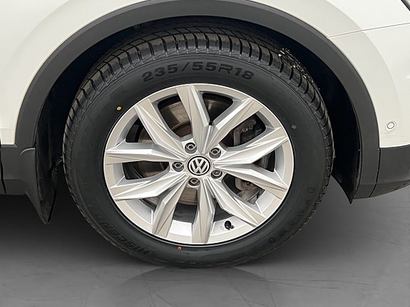 Volkswagen Tiguan Allspace 28 of 28