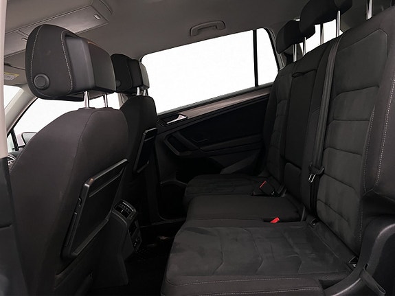 Volkswagen Tiguan Allspace 13 of 28