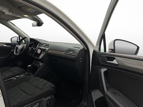 Volkswagen Tiguan Allspace 12 of 28