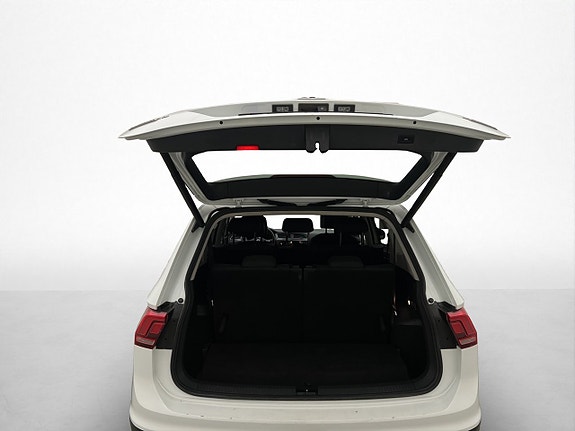 Volkswagen Tiguan Allspace 9 of 28