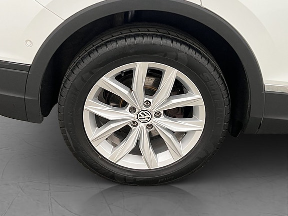 Volkswagen Tiguan Allspace 27 of 28