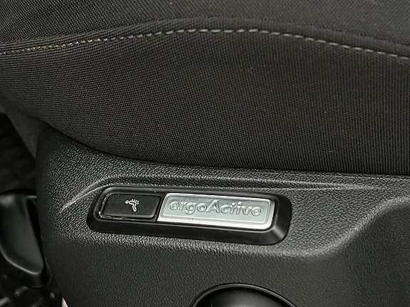 Volkswagen Tiguan Allspace 24 of 28
