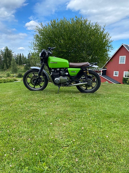 Kawasaki Z550 2 of 3