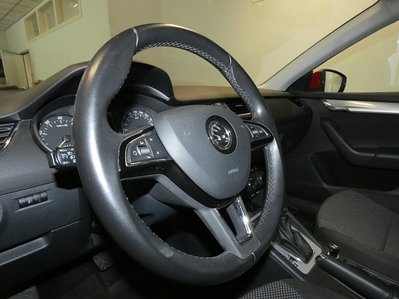 Skoda Octavia 9 of 13