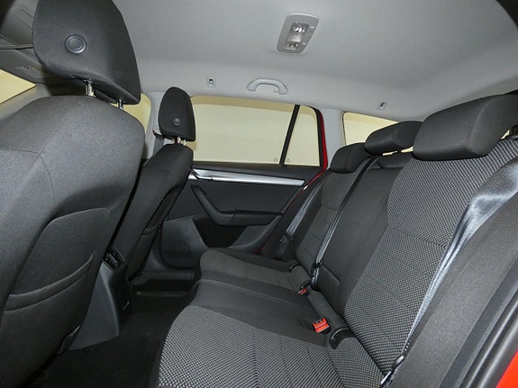 Skoda Octavia 6 of 13