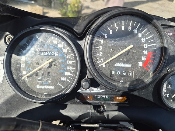 Kawasaki ZX 600 6 of 6